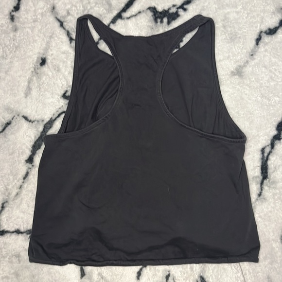 Adidas workout crop top (M) - Picture 3 of 3